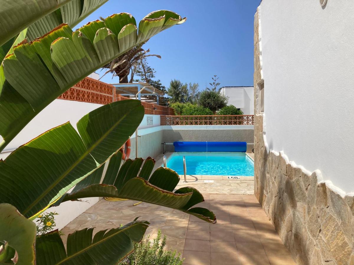 Beach House With The Heated Pool Next To Rocky Point Corralejo Exterior foto